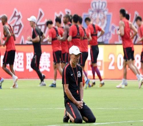 內維爾爆料,弗格森昔日,批評霍德爾,神殿娱乐官网,神殿娱乐平台,神殿娱乐体育,神殿娱乐A超凡国际