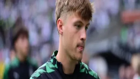 卡迪夫城与巴恩斯利巅峰对决，精彩比分揭晓！英甲焦点战不容错过！